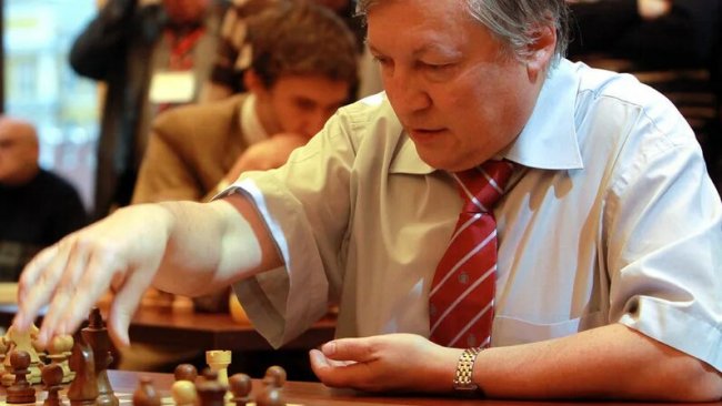 Чемпион мира по шахматам Анатолий Карпов госпитализирован