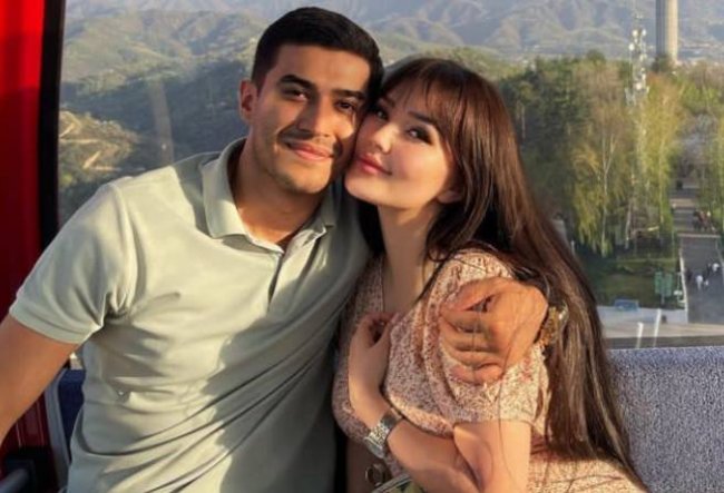 Видео: Супруг узбекской певицы Азизы Низамовой подарил ей на Новый год автомобиль