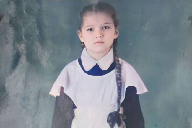 Супруга Ислама Каримова показала, как она выглядела когда пошла в первый класс