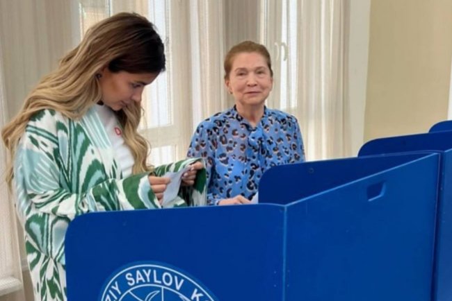 Супруга и внучка первого президента Узбекистана проголосовали на референдуме