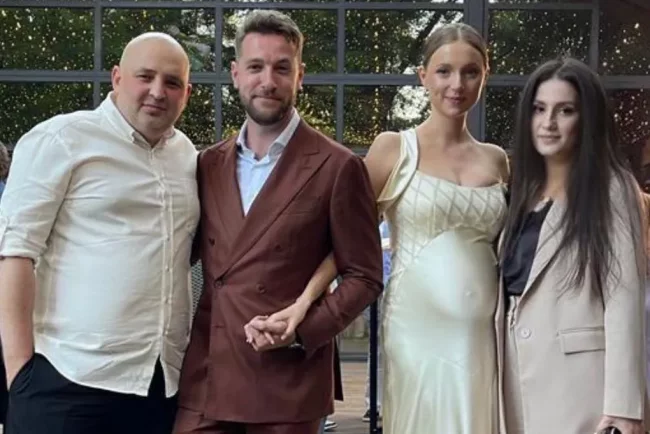 Комик Андрей Бебуришвили женился на девушке в интересном положении
