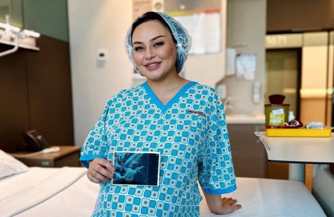 Узбекская артистка Шахло Зоирова опубликовала фото сразу после родов