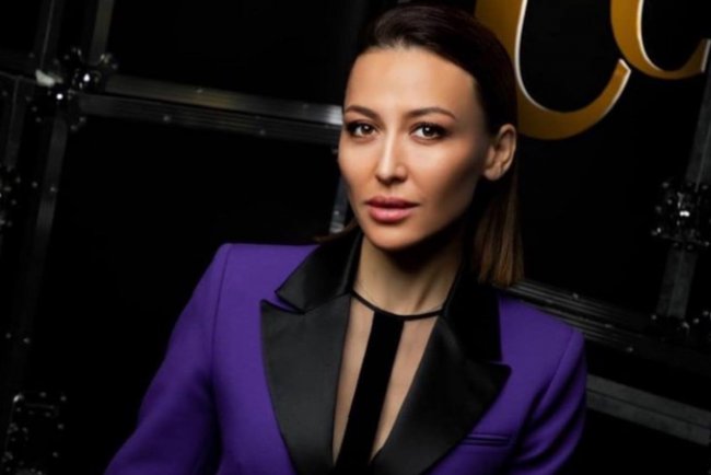 Узбекской певице Лоле предъявили, что она носит одно и тоже