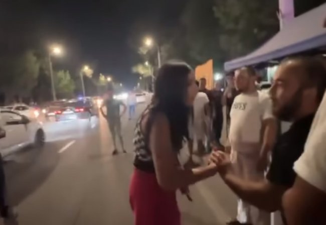 Видео: Жители Ташкента вышли на «борьбу с проституцией»