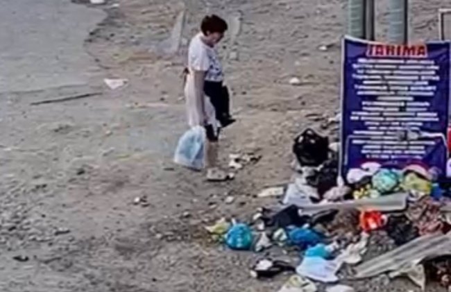 Видео: Узбекская певица Лола прокомментировала видео, на котором жители устроили мусорку посреди улицы