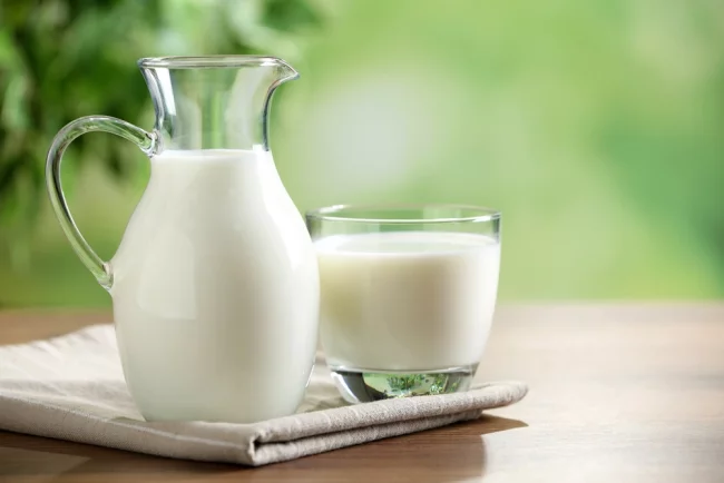 Стало известно, сколько молока надоили регионы Узбекистана с начала года