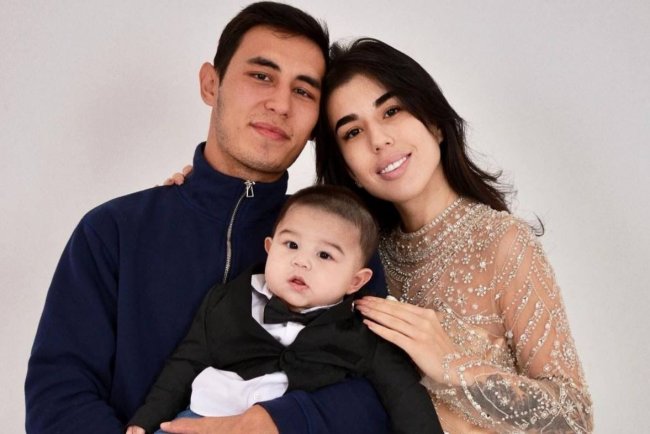 Узбекская блогерша Диера Азимова впервые высказалась о разводе с супругом и дала понять, что одна она точно не останется