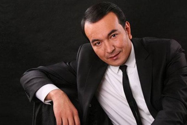 Видео: Министр культуры Узбекистана Озодбек Назарбеков выступил на свадьбе