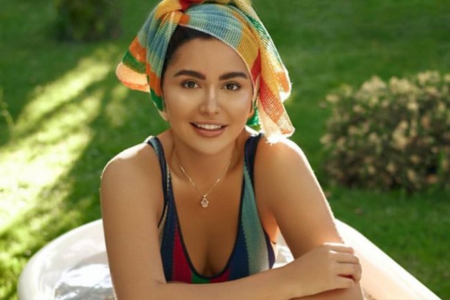 Видео: Узбекская блогерша Марьям Тилляева рассказала о том, как ее «купали» в унитазе и называли макакой