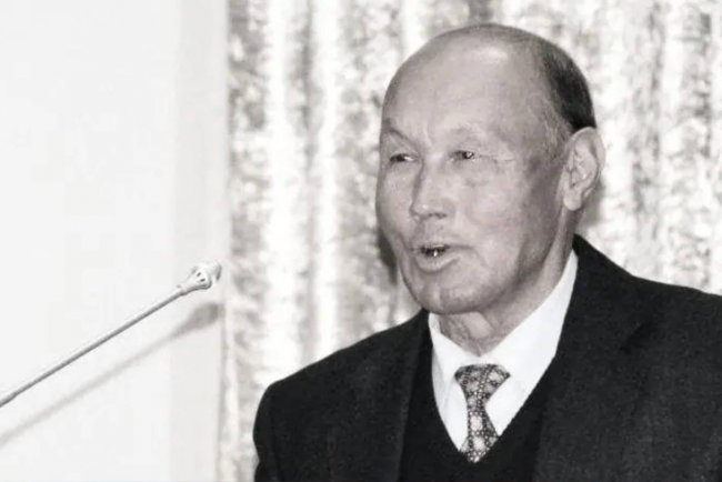 Скончался народный поэт Каракалпакстана и Узбекистана Жийенбай Избасканов