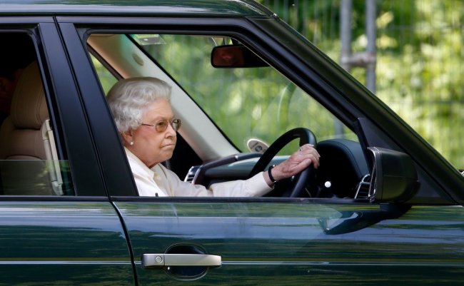 Range Rover покойной Елизаветы II ушёл с молотка за более чем $162 тысяч