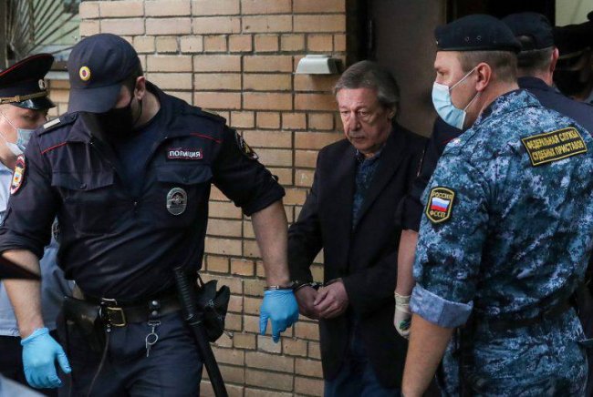 Актёр Михаил Ефремов готовится к условно-досрочному освобождению