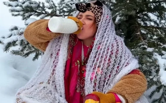 Узбекская актриса и дизайнер Шахзода Мухаммедова повторила отрывок из фильма «Морозко» — видео