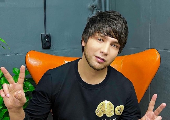 Узбекский певец Зохид Рихсиев станет отцом во второй раз — видео