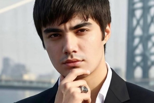 Узбекский актер Шахзод Султонов выпустил новую песню