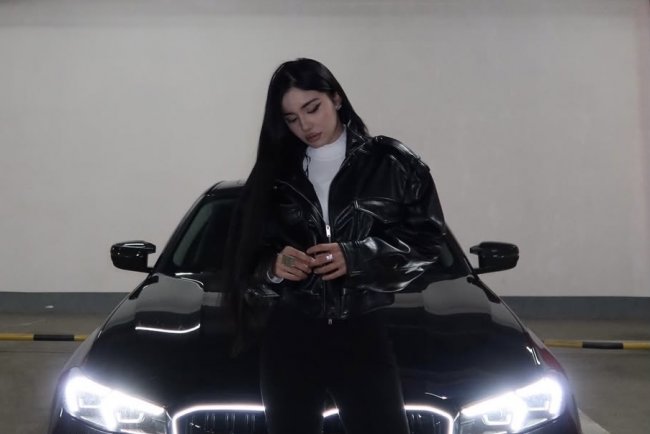 Участница узбекской группы «q.zlar» Шахло Уктамова приобрела автомобиль мечты