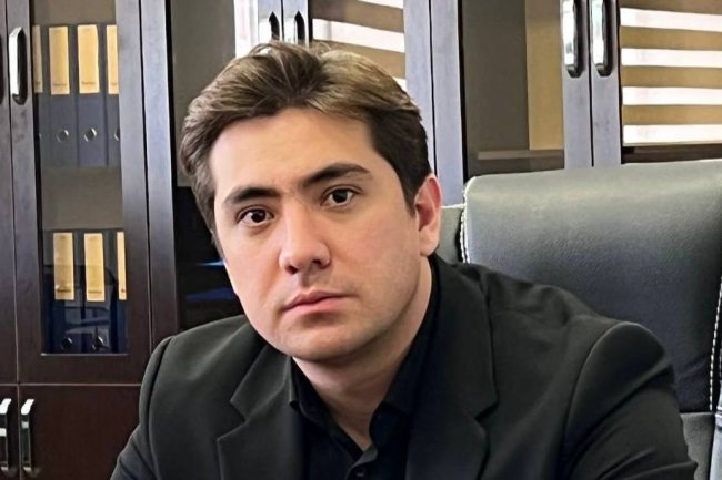 Узбекский актер Шохрух Хамдамов подробно рассказал о браке с молодой супругой