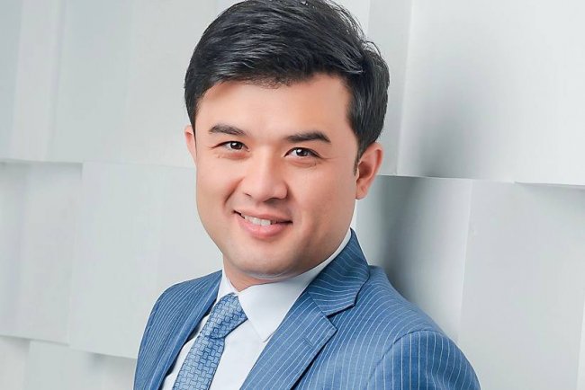 Узбекский певец Алишер Файз рассказал о раннем переезде в Ташкент