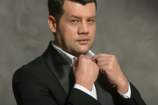 Узбекский певец Самандар Хамракулов призвал пересмотреть налоги для артистов