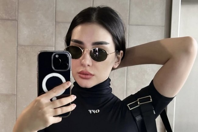 Узбекская актриса Зарина Низомиддинова поделилась фотографией из спортзала