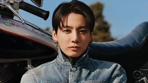 Calvin Klein и Чонгук из BTS выпустили первую совместную коллекцию