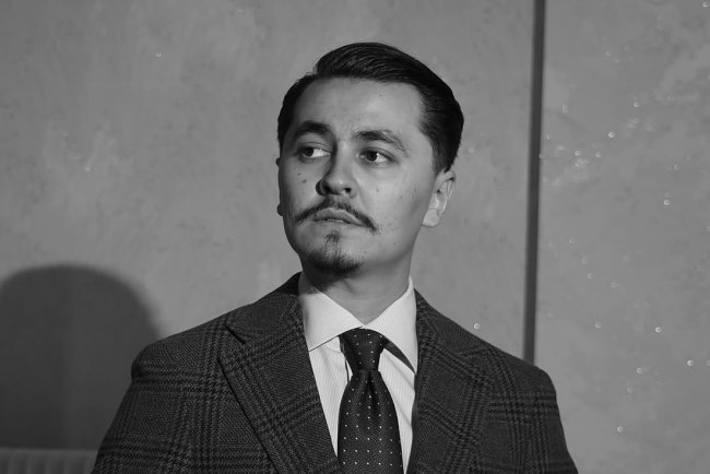 Узбекский блогер Тимур Алиханов поделился трогательным фото с новорожденным сыном