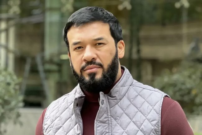 Узбекский актер Улугбек Кадыров выпустил трек на казахском языке