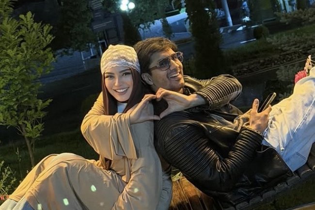 Узбекская актриса Мукаддас Садуллаева трогательно поздравила мужа с днем рождения