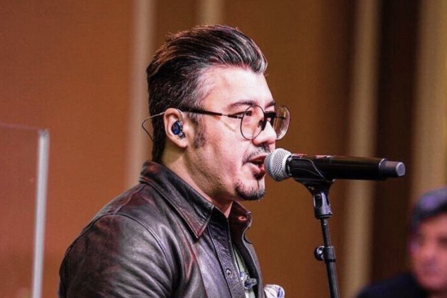 Солист узбекской группы «Сахар» рассказал, как получил «Мерседес» от фаната
