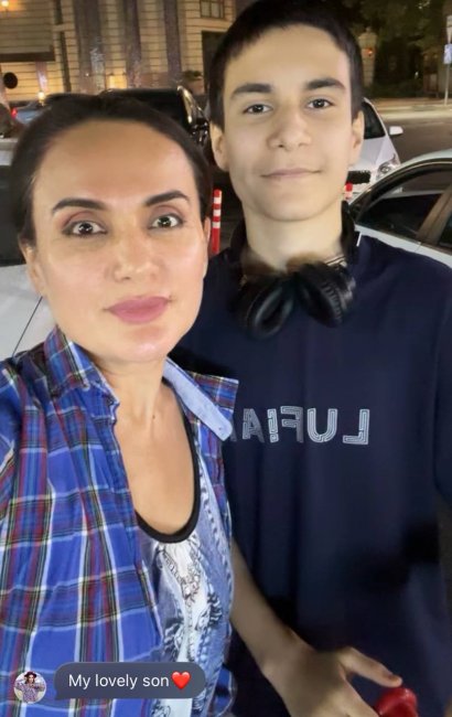 Узбекская актриса Феруза Собитова опубликовала фотографию с сыном