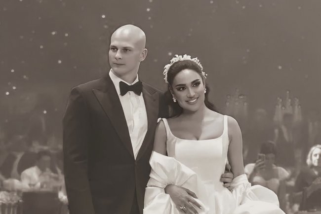 Узбекская певица Муниса Ризваева поделилась свадебными фотографиями в честь третьей годовщины свадьбы
