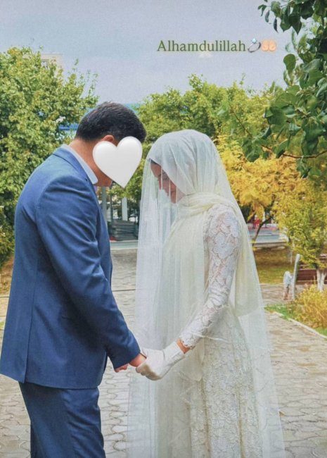 Узбекская модель Нигина Фахриддинова заинтриговала поклонников кадрами в белом платье