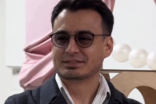 Узбекский актер Али Отажонов раскрыл имена новорожденных близнецов