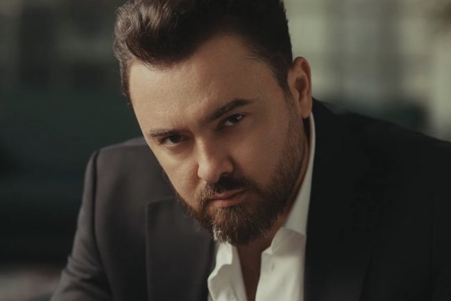 Узбекский певец Фарход Сулаймонов рассказал, с какими звездами его сравнивают поклонники